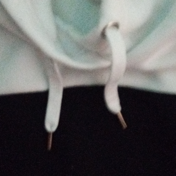 White and black Ardennes cropped hoodie - Picture 4 of 4